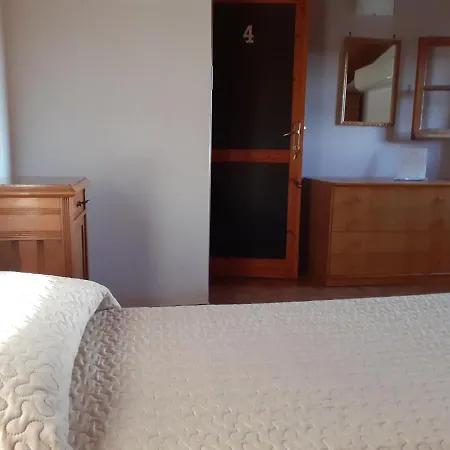 ベッド・アンド・ブレックファスト B & B Country House *