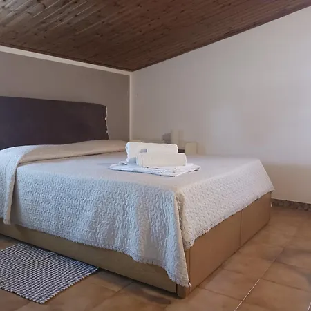 B & B Country House Bed & Breakfast Capoterra